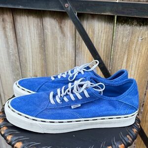 Vans Diamo Ni New Issue suede sneakers in Lapis Blue, size 11.5